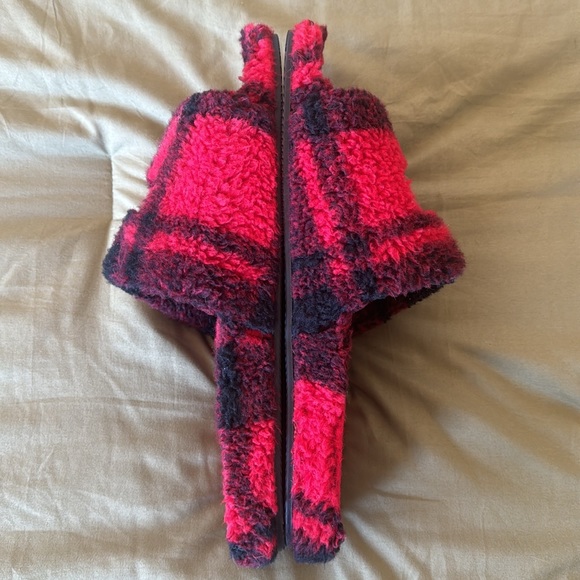 Balenciaga Faux Shearling Slippers - Picture 3 of 4